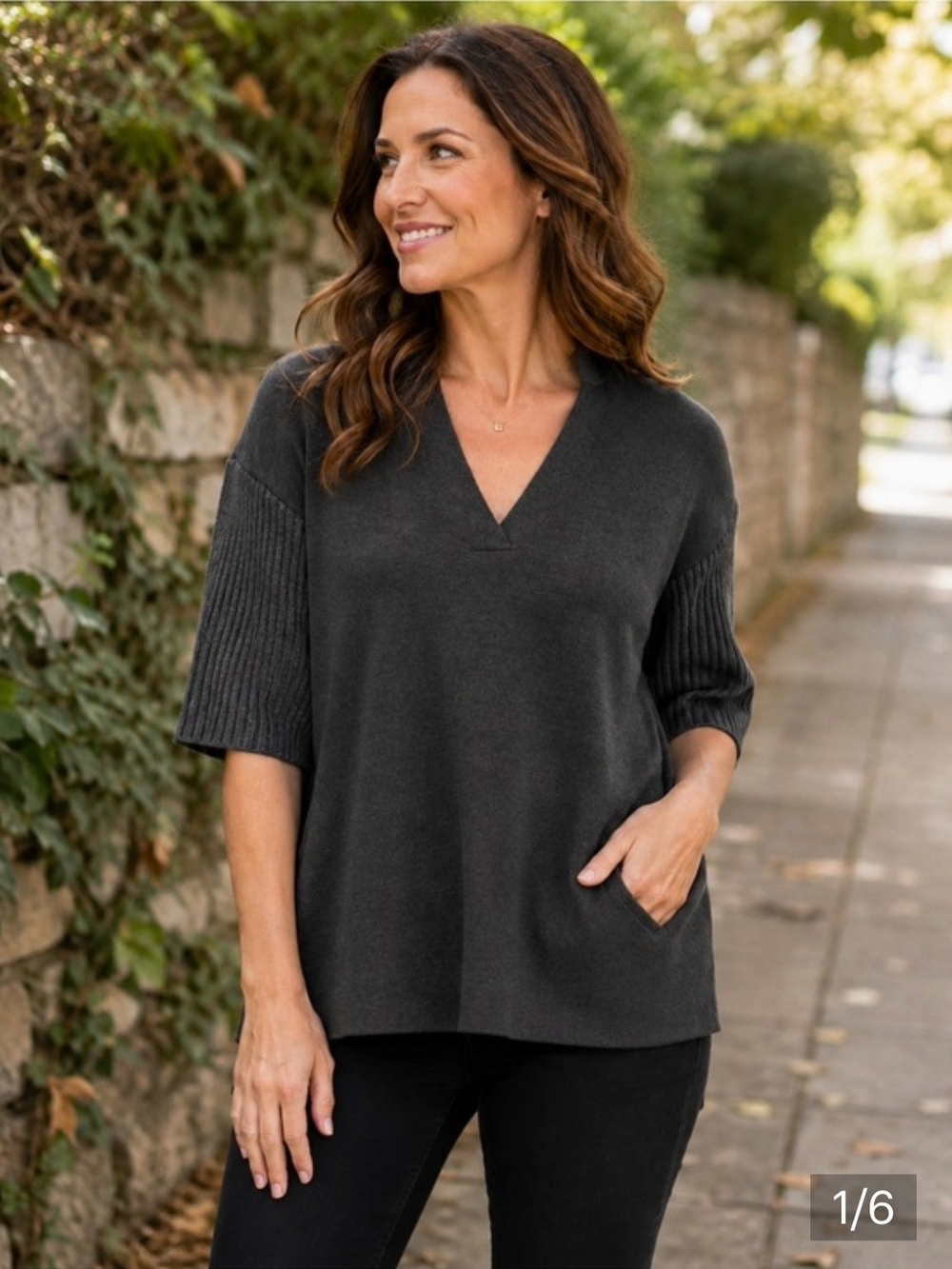 Cabi Charcoal V-Neck Short Sleeve Relaxed Fit Pullover Sweater SZ Sm - Med